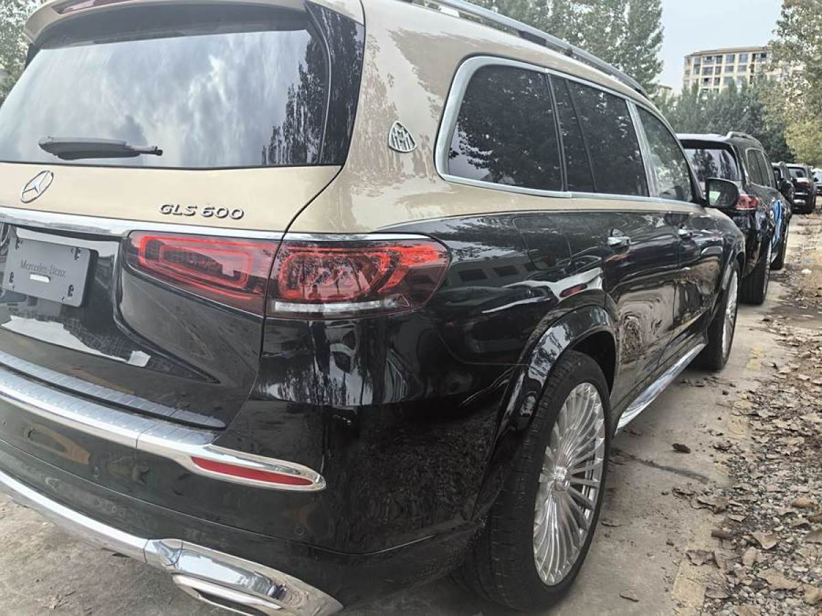 奔馳 邁巴赫GLS  2022款 GLS 600 4MATIC 禮尚版圖片