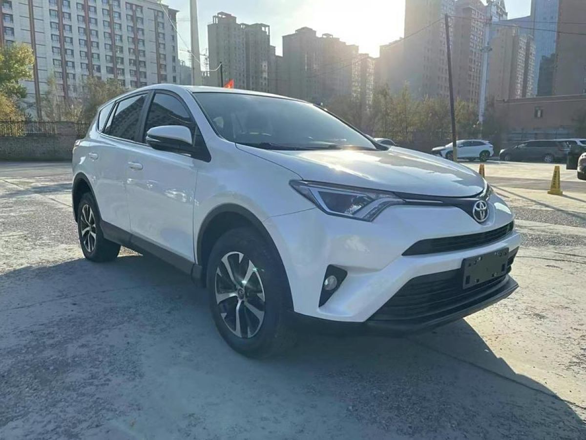 豐田 RAV4榮放  2019款  2.0L CVT兩驅(qū)都市版 國VI圖片