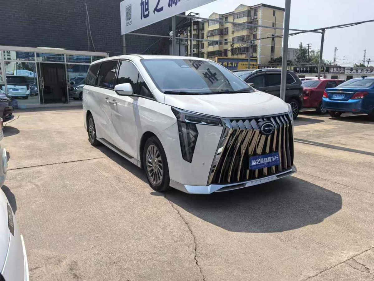 廣汽傳祺 M8  2023款 大師系列 390T 四座御享版圖片