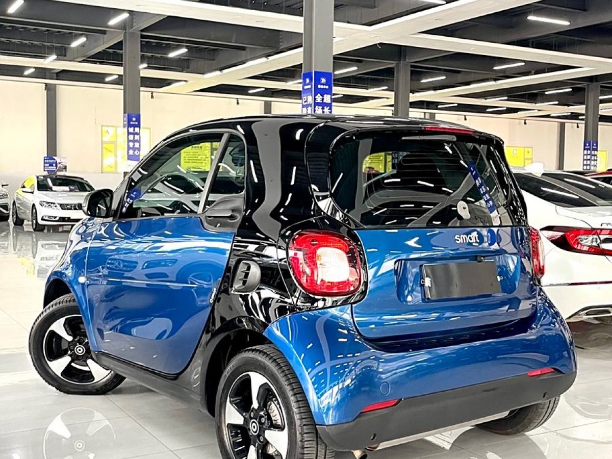 smart fortwo  2015款 1.0L 52千瓦硬頂激情版圖片