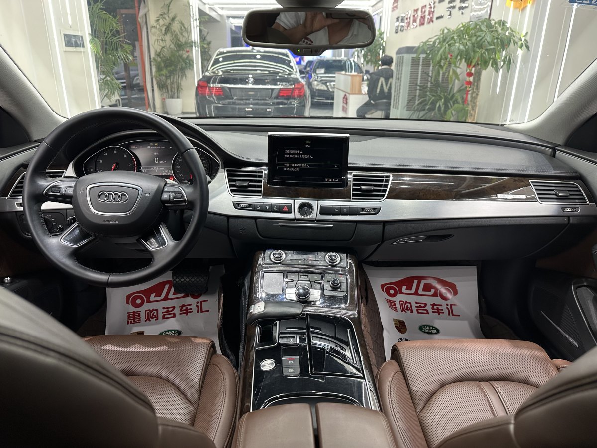 奧迪 奧迪A8  2012款 A8L 45 TFSI quattro豪華型圖片