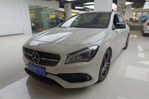 奔驰CLA级 奔驰 改款 CLA 220 4MATIC