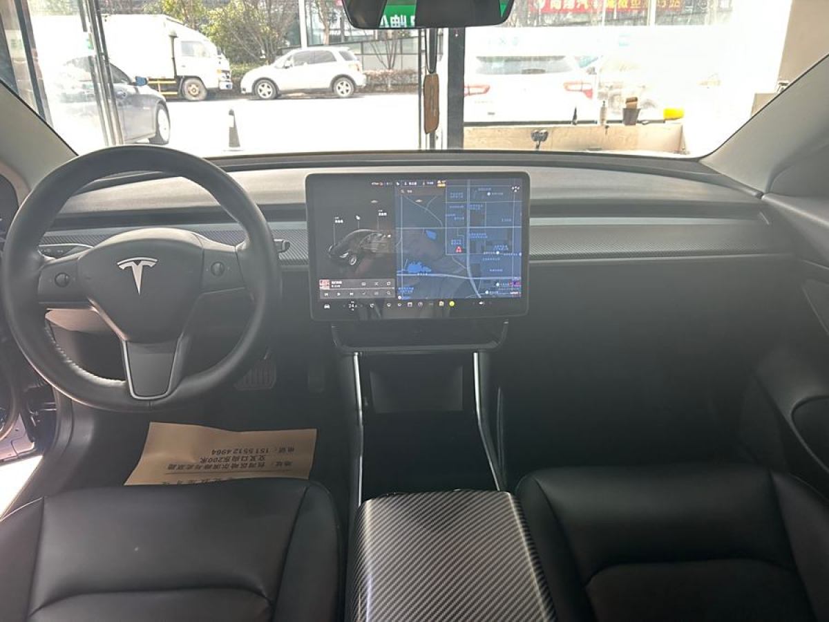 特斯拉 Model 3  2019款 標(biāo)準(zhǔn)續(xù)航后驅(qū)升級(jí)版圖片