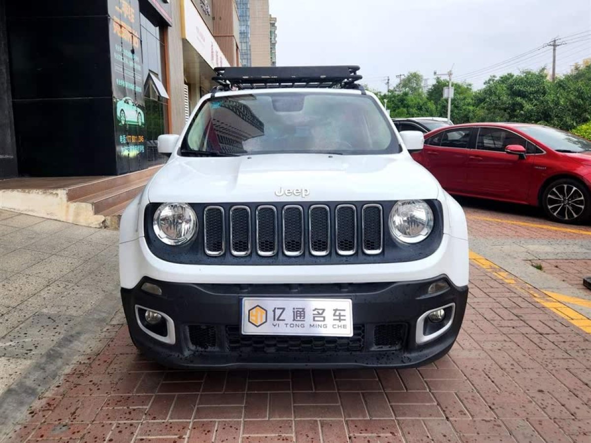 Jeep 自由俠  2019款 220T 自動領(lǐng)先版圖片