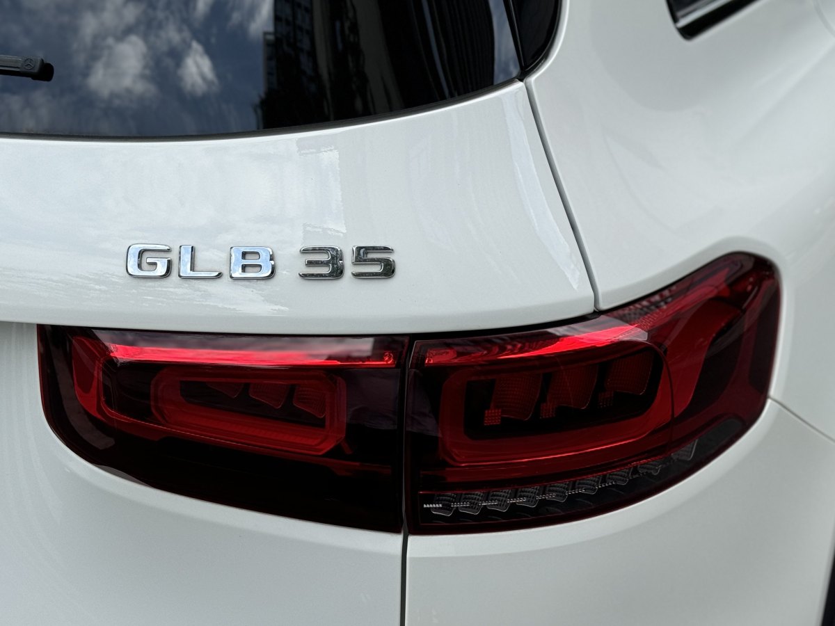 2021年12月奔馳 奔馳GLB AMG  2021款 AMG GLB 35 4MATIC