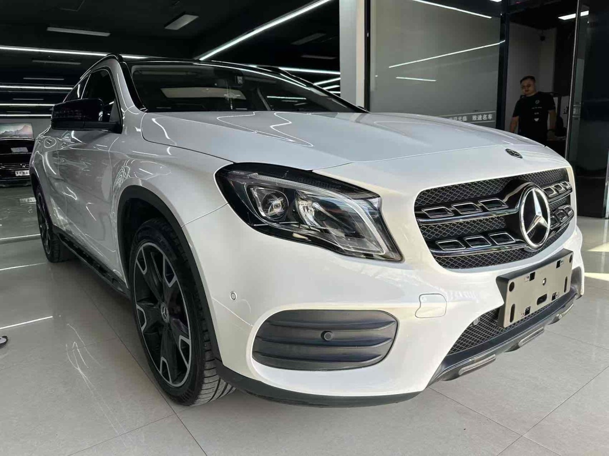 奔馳 奔馳GLA  2018款 GLA 220 4MATIC 運動型圖片