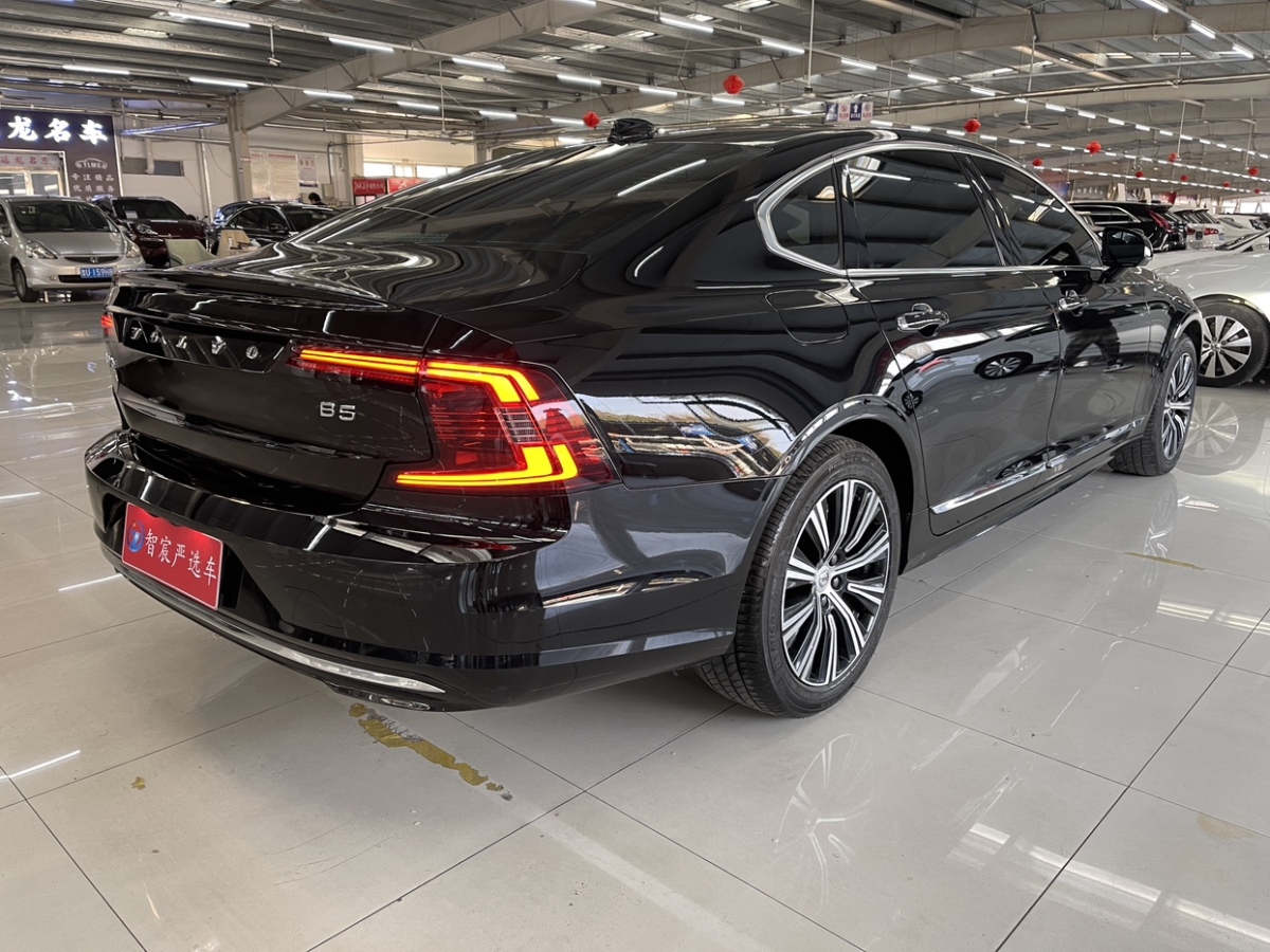 沃爾沃 S90  2022款 B5 智遠(yuǎn)豪華版圖片