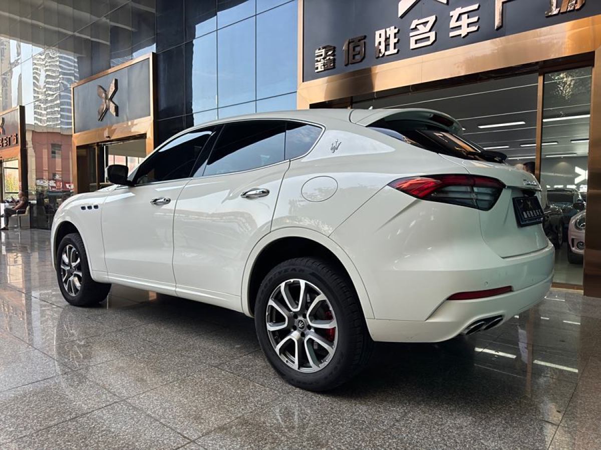 瑪莎拉蒂 Levante  2022款 2.0T GT鋒芒版圖片