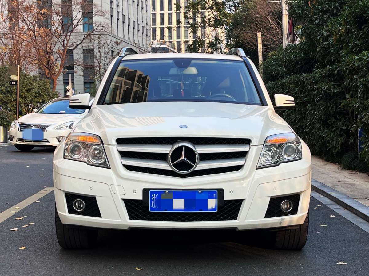 奔馳GLK級(jí) 2013款 GLK 300 4MATIC 動(dòng)感型圖片