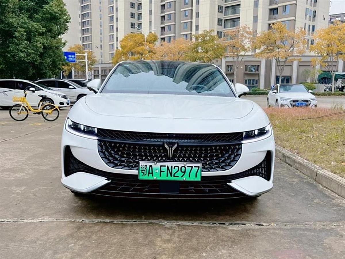 嵐圖 嵐圖追光  2024款 PHEV 四驅(qū)超長(zhǎng)續(xù)航旗艦版圖片