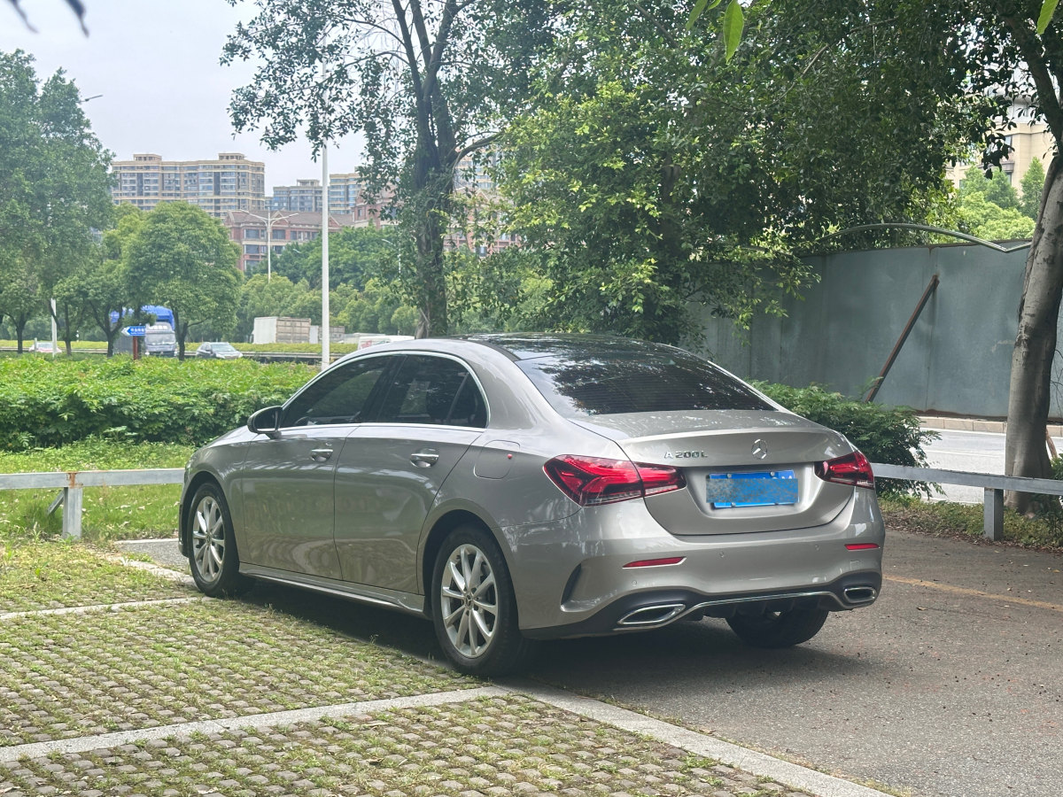 奔馳 奔馳A級(jí)  2019款  改款 A 200 L圖片