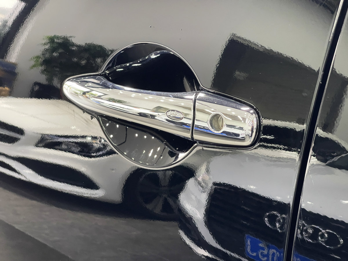 日产 途乐  2018款 4.0L 领英型图片