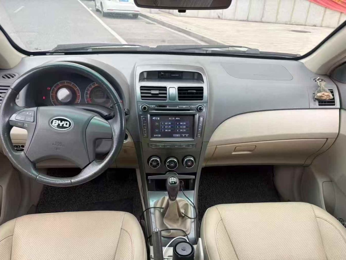 比亞迪 F0  2012款 1.0L 鉉酷型圖片