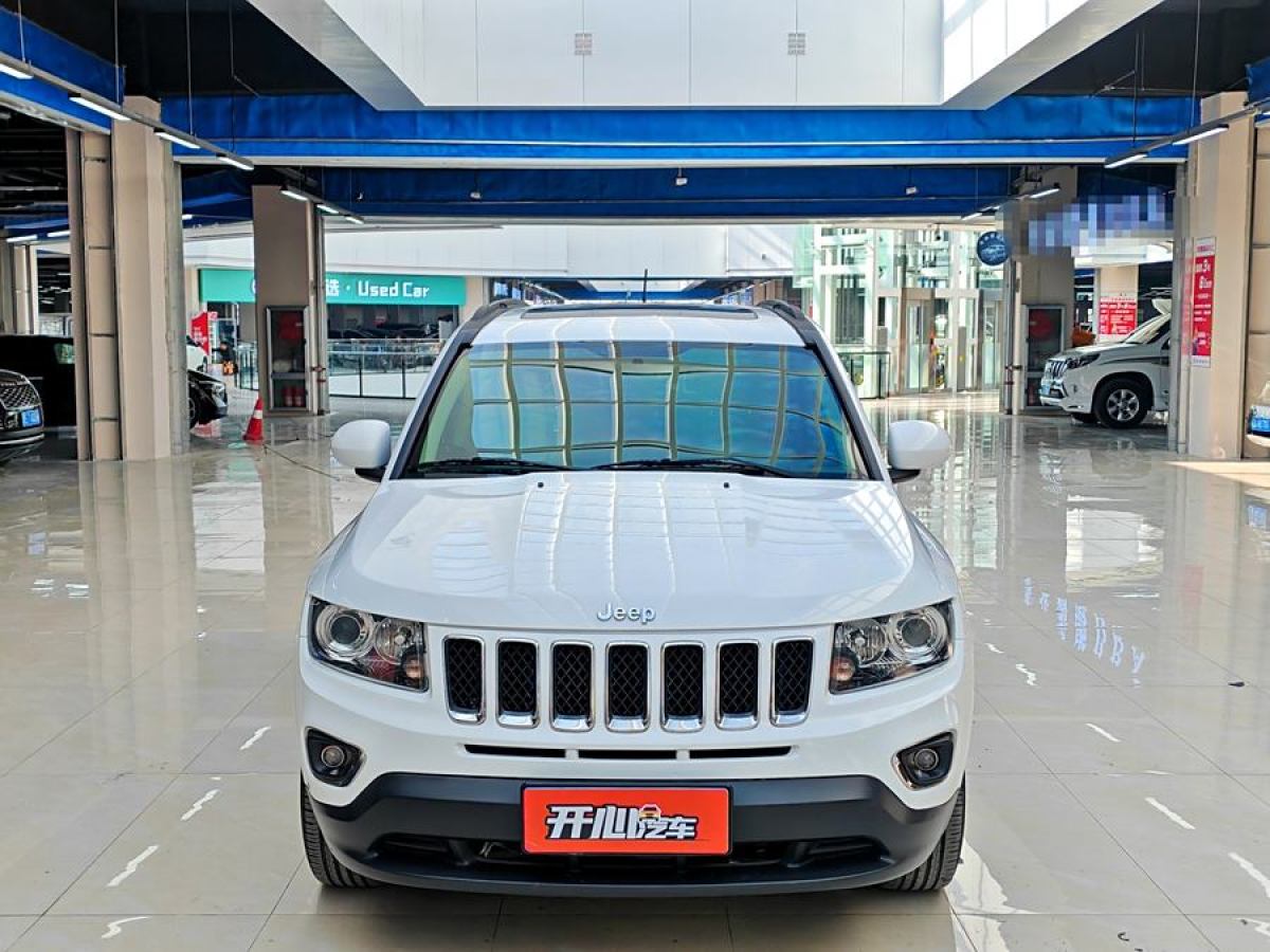 Jeep 指南者  2014款 改款 2.4L 四驅(qū)舒適版圖片