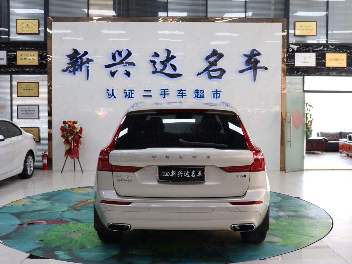 沃爾沃 XC60  2019款  T5 四驅(qū)智逸版 國VI圖片