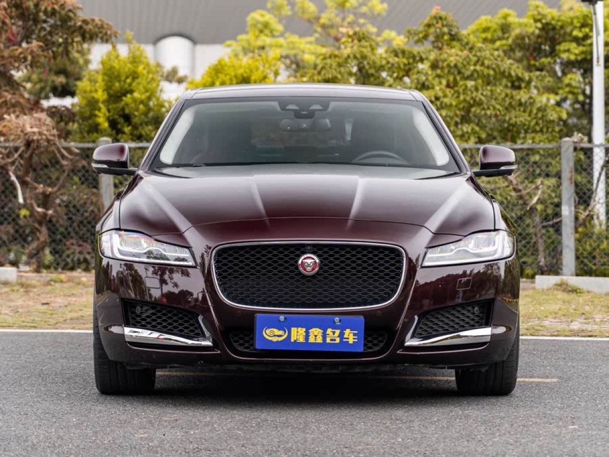 捷豹 XFL  2020款 XFL 2.0T P250 四驅(qū)尊享版圖片