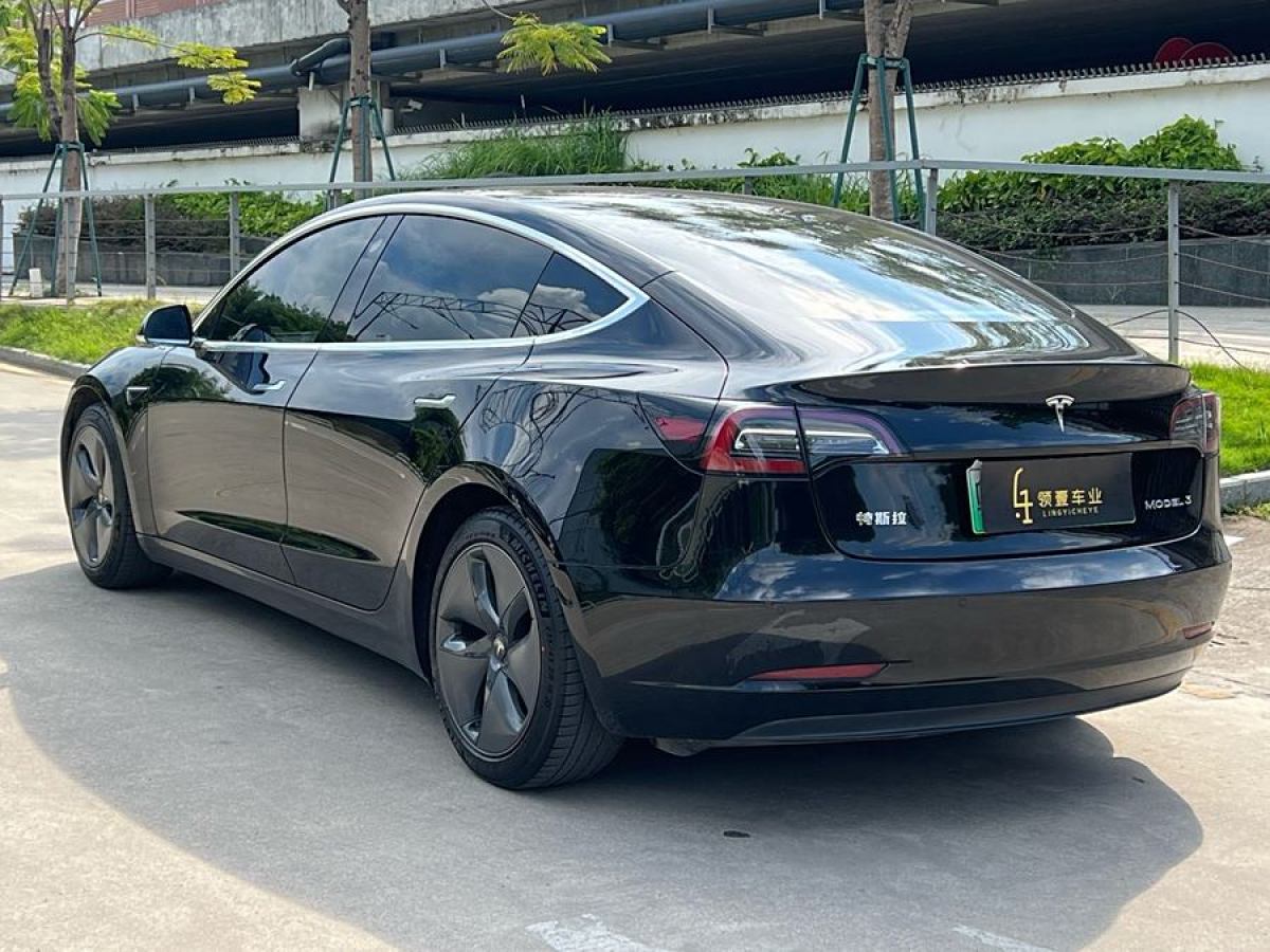 特斯拉 Model 3  2020款 改款 標(biāo)準(zhǔn)續(xù)航后驅(qū)升級(jí)版圖片