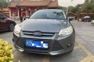 ?？怂?福特 兩廂經(jīng)典 1.8L 自動酷白典藏版