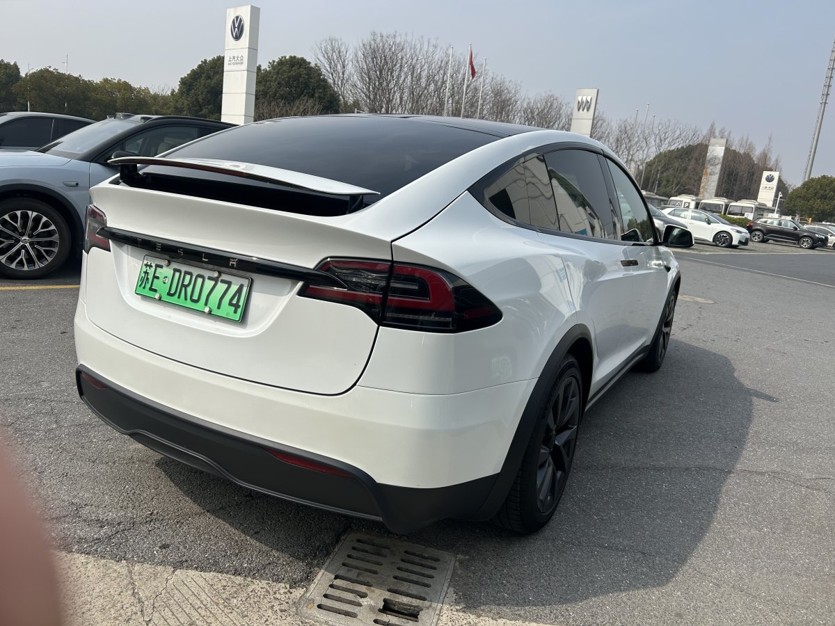 特斯拉 Model X  2023款 雙電機(jī)全輪驅(qū)動(dòng)版圖片