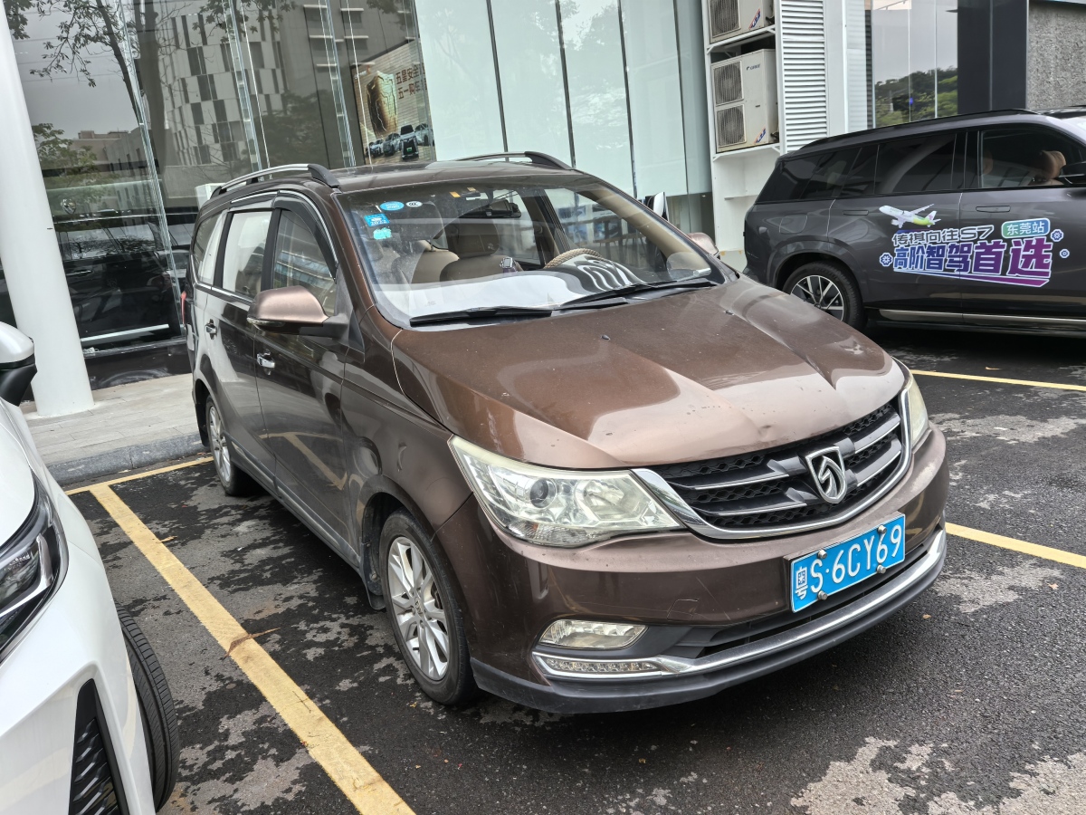 寶駿 730  2016款 1.5L 手動超值型 7座圖片