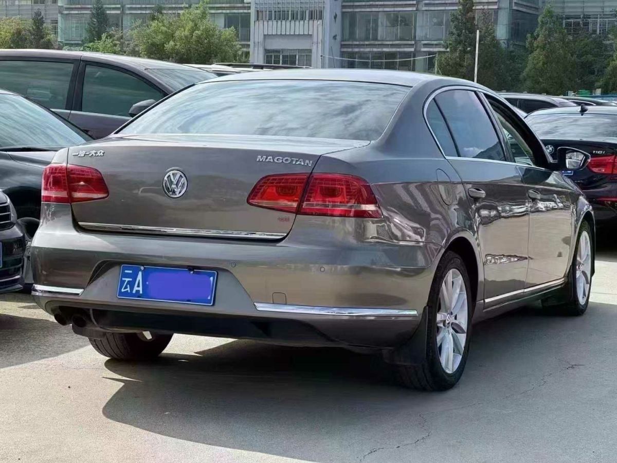 大眾 邁騰  2012款 1.8 TSI 改款領(lǐng)先版圖片