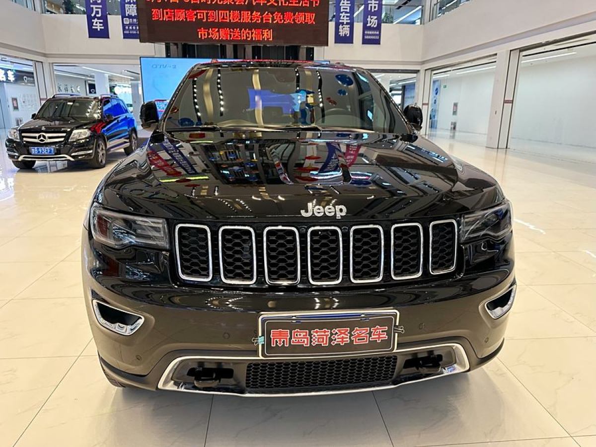 2021年2月Jeep 大切諾基  2020款 3.0L 專業(yè)導(dǎo)航版