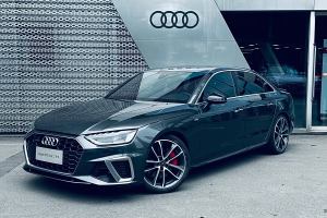 奥迪A4L 奥迪 45 TFSI quattro 臻选动感型