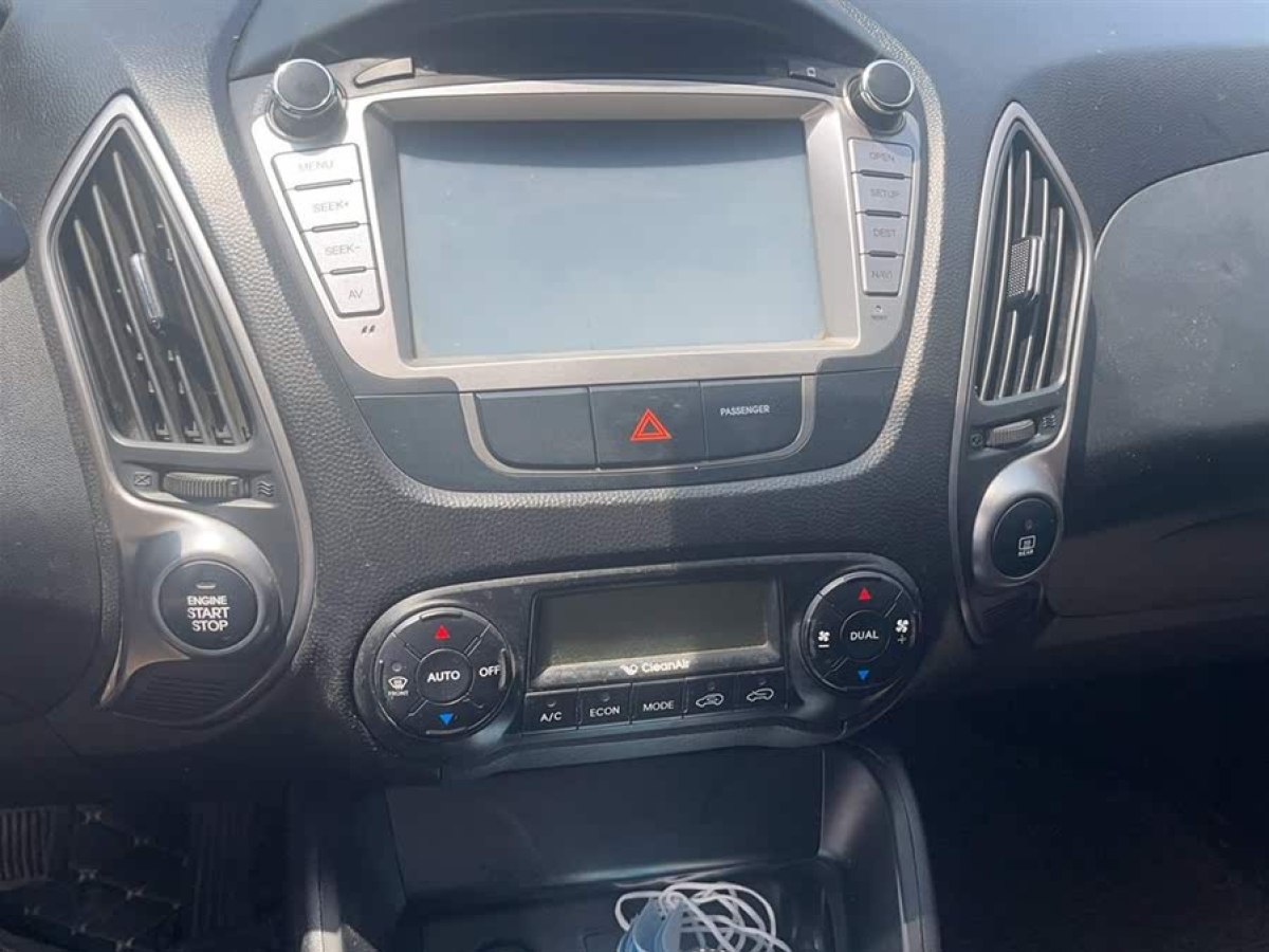 現(xiàn)代 ix35  2013款 2.0L 自動(dòng)兩驅(qū)智能型GLS 國(guó)IV圖片