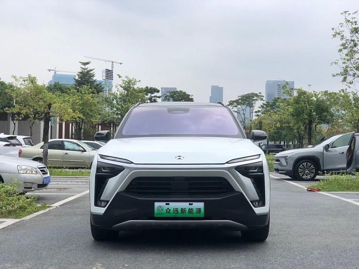 蔚來 ES8  2020款 415KM 基準(zhǔn)版 六座版圖片