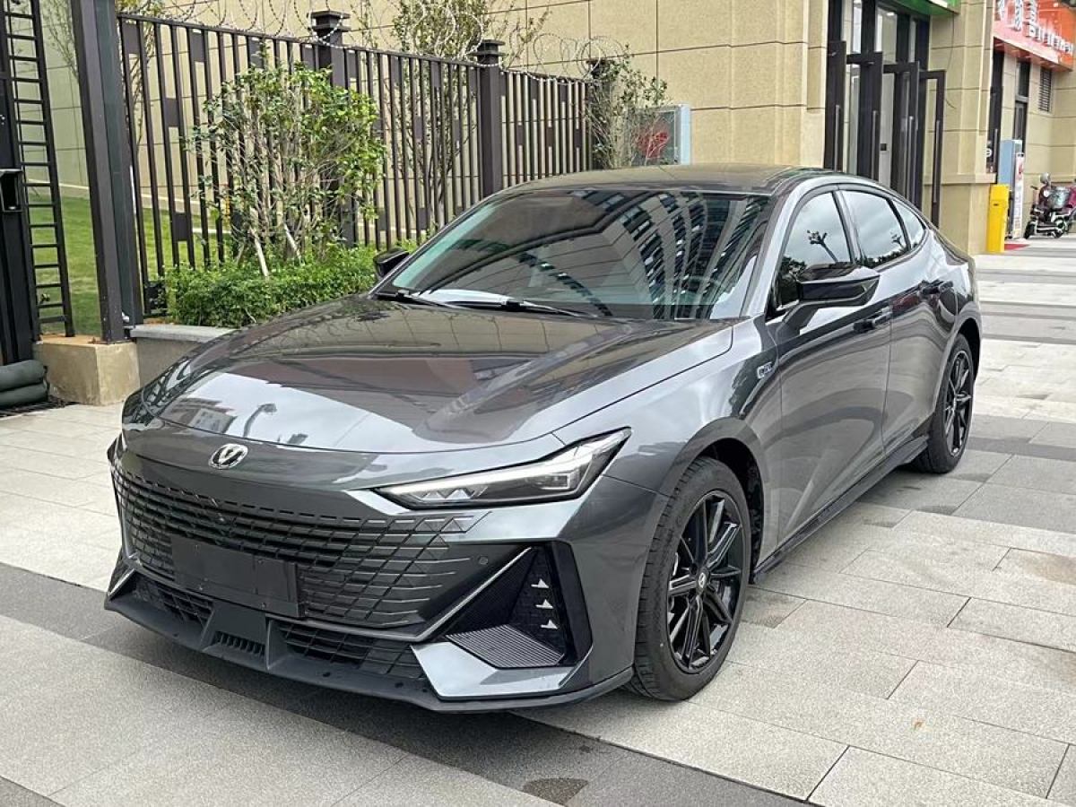 長(zhǎng)安 長(zhǎng)安UNI-V 智電iDD  2023款 智電iDD 1.5T 113km智趣型圖片