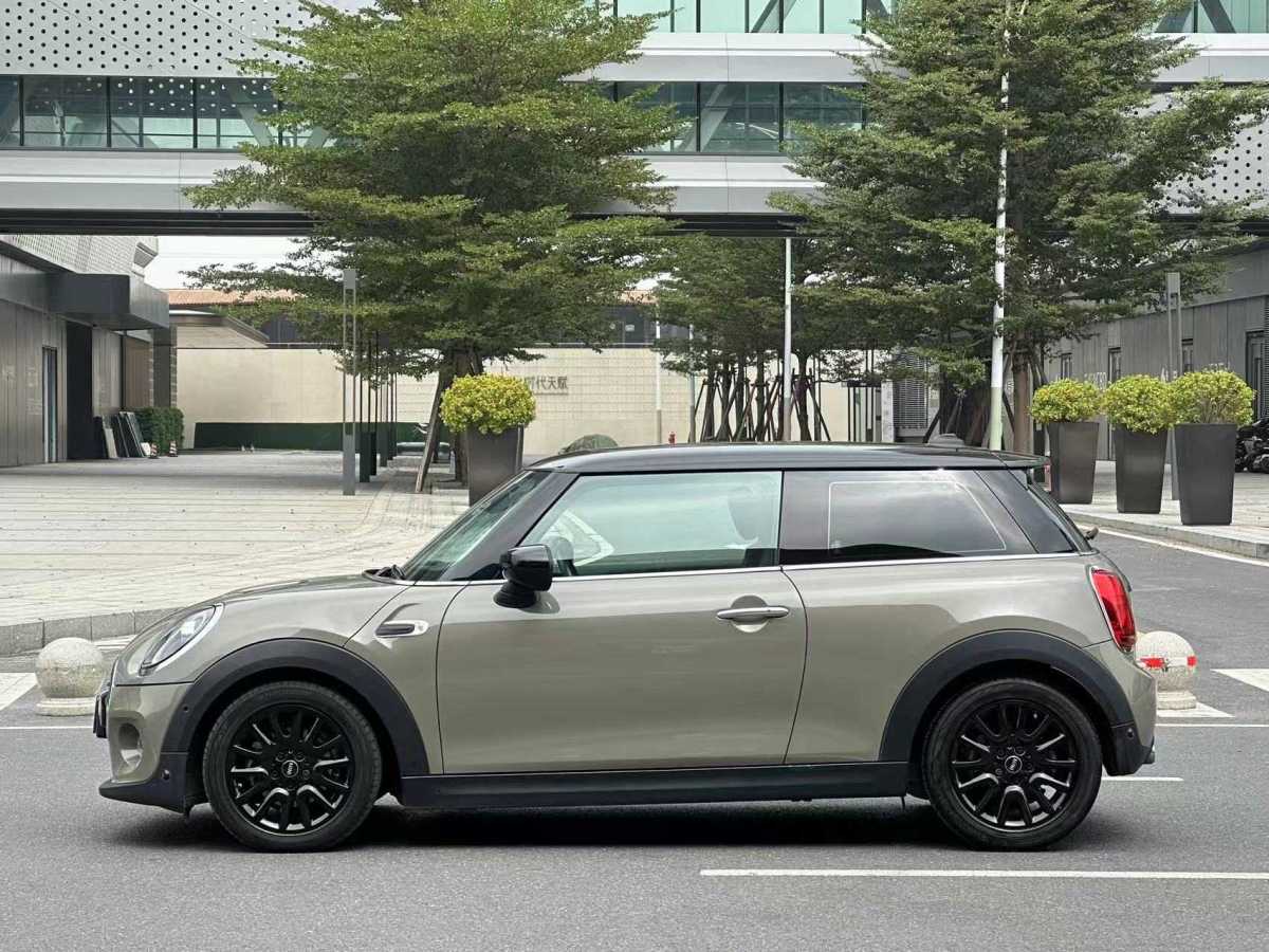 2019年11月MINI COUNTRYMAN  2018款 1.5T COOPER 經(jīng)典派