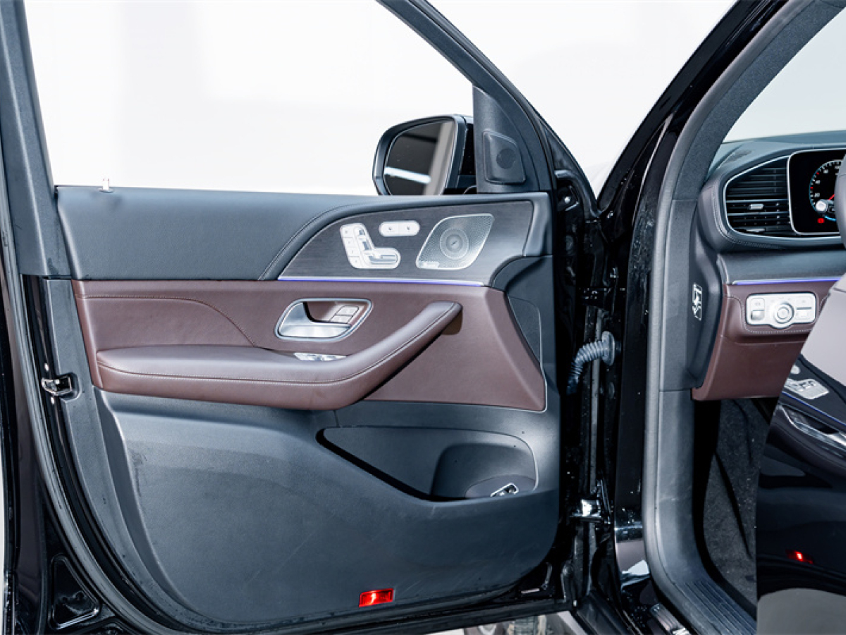 奔驰 奔驰GLE  2020款 改款 GLE 450 4MATIC 时尚型图片