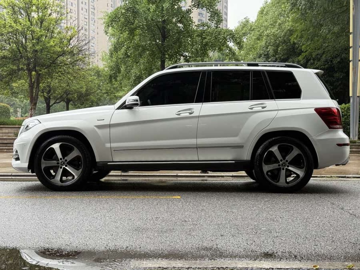 奔馳 奔馳GLK級  2015款 GLK 300 4MATIC 時尚型 極致版圖片