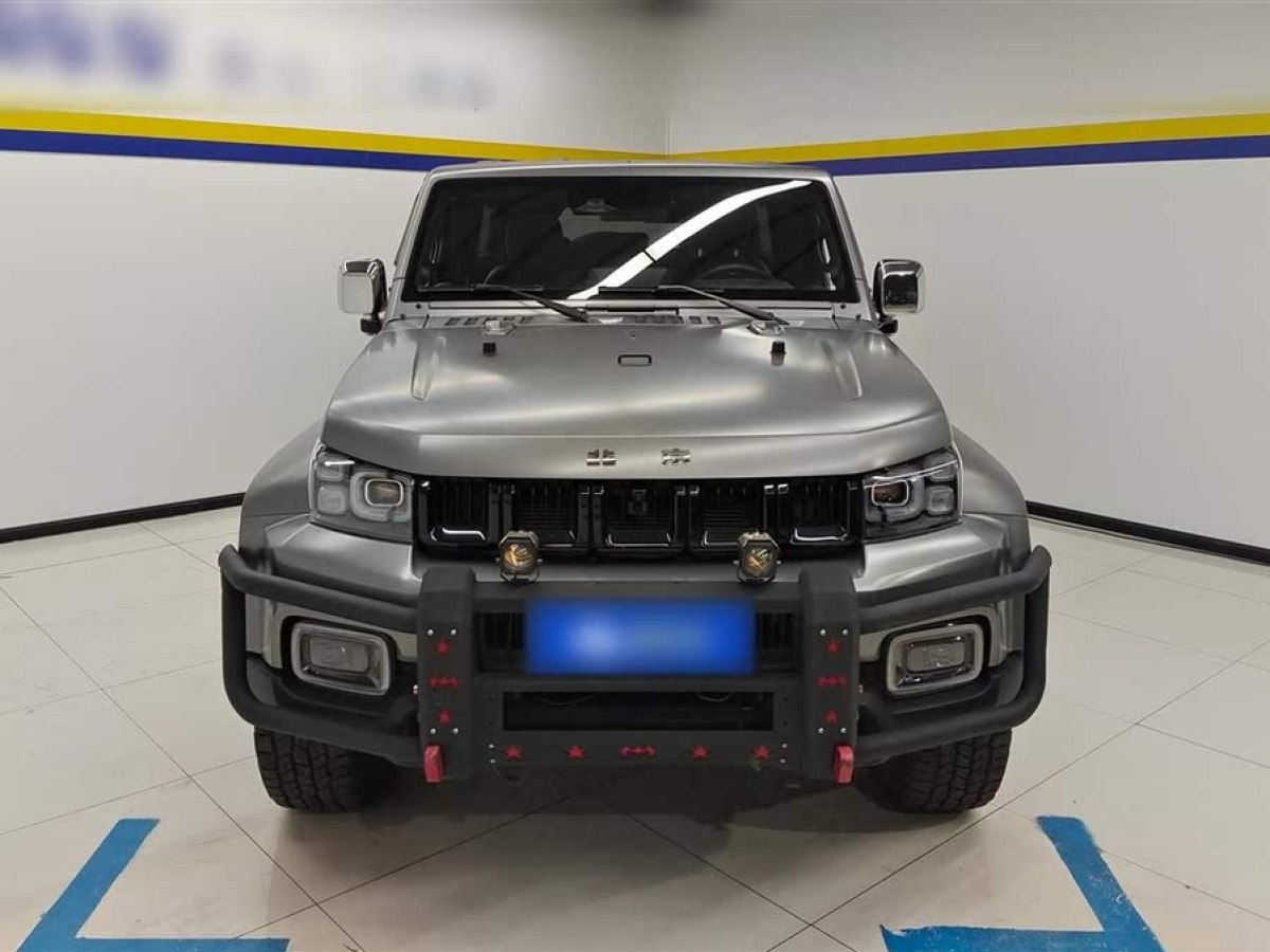 北京 BJ40  2023款 2.0T 自動(dòng)四驅(qū)環(huán)塔冠軍版圖片