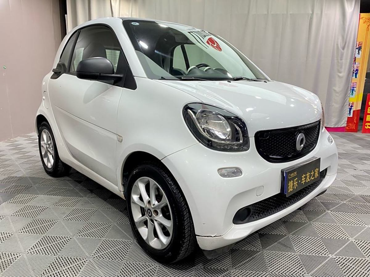 smart fortwo  2015款 1.0L 52千瓦硬頂靈動(dòng)版圖片