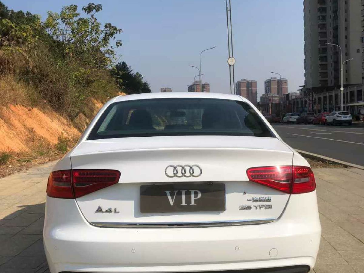 奧迪 奧迪A4L  2015款 A4L 1.8TFSI 30TFSI 舒適型圖片