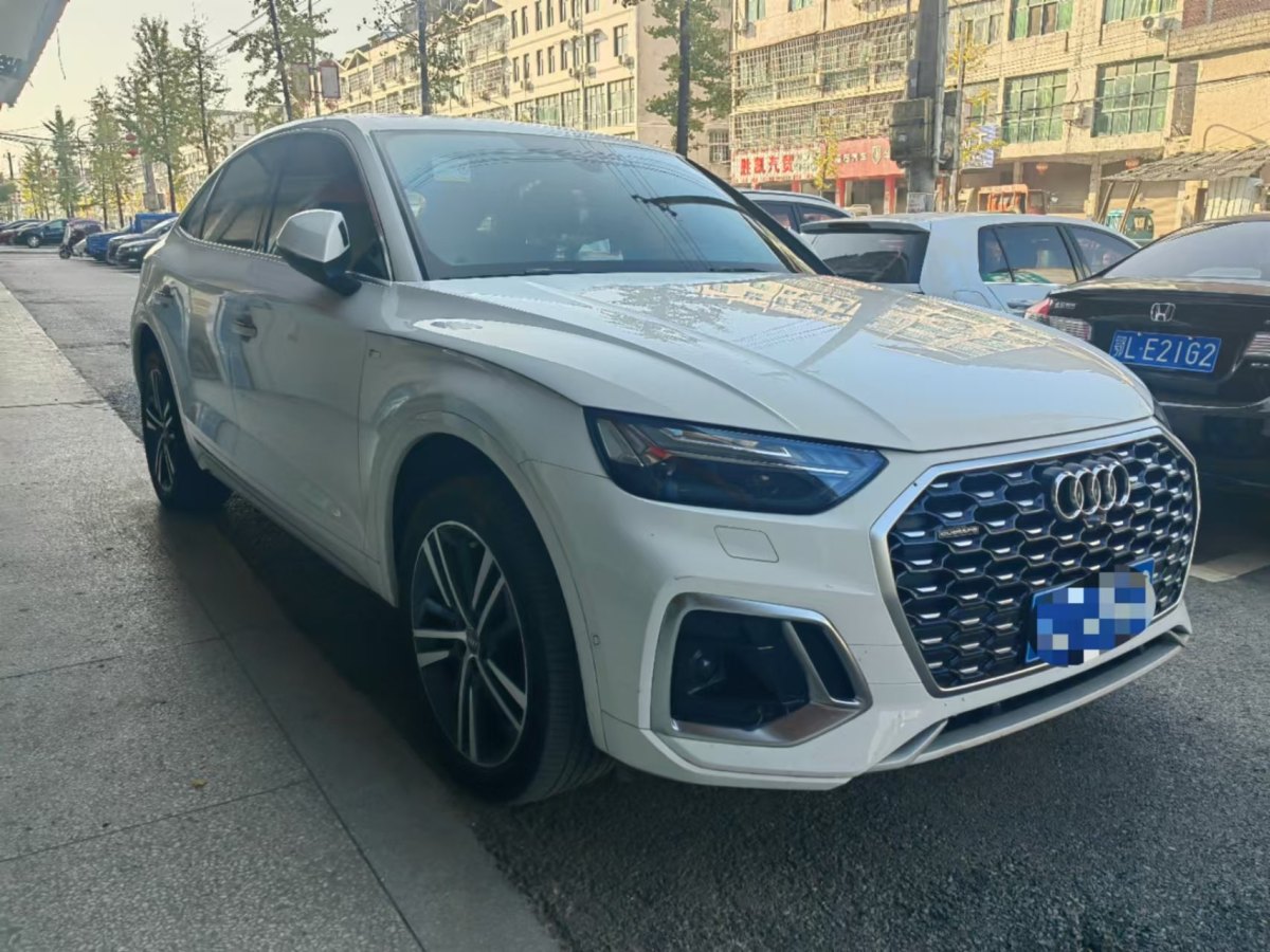 奥迪 奥迪Q5L Sportback  2022款 改款 45 TFSI 豪华型图片