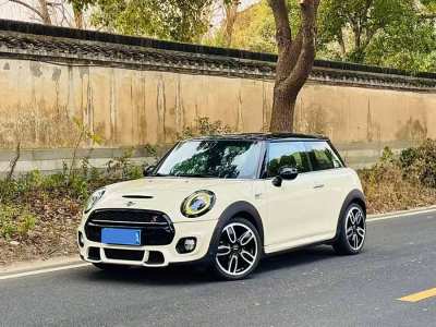 2019年9月 MINI CLUBMAN 2.0T COOPER S 賽車(chē)手圖片