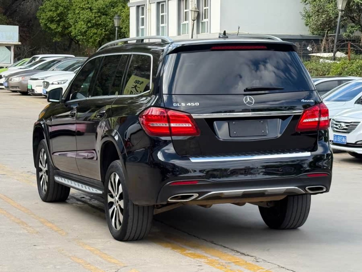 奔馳 奔馳GLS  2018款 改款 GLS 400 4MATIC豪華型圖片