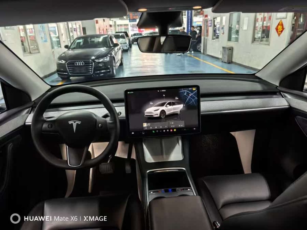 特斯拉 Model Y  2023款 后輪驅(qū)動(dòng)版圖片