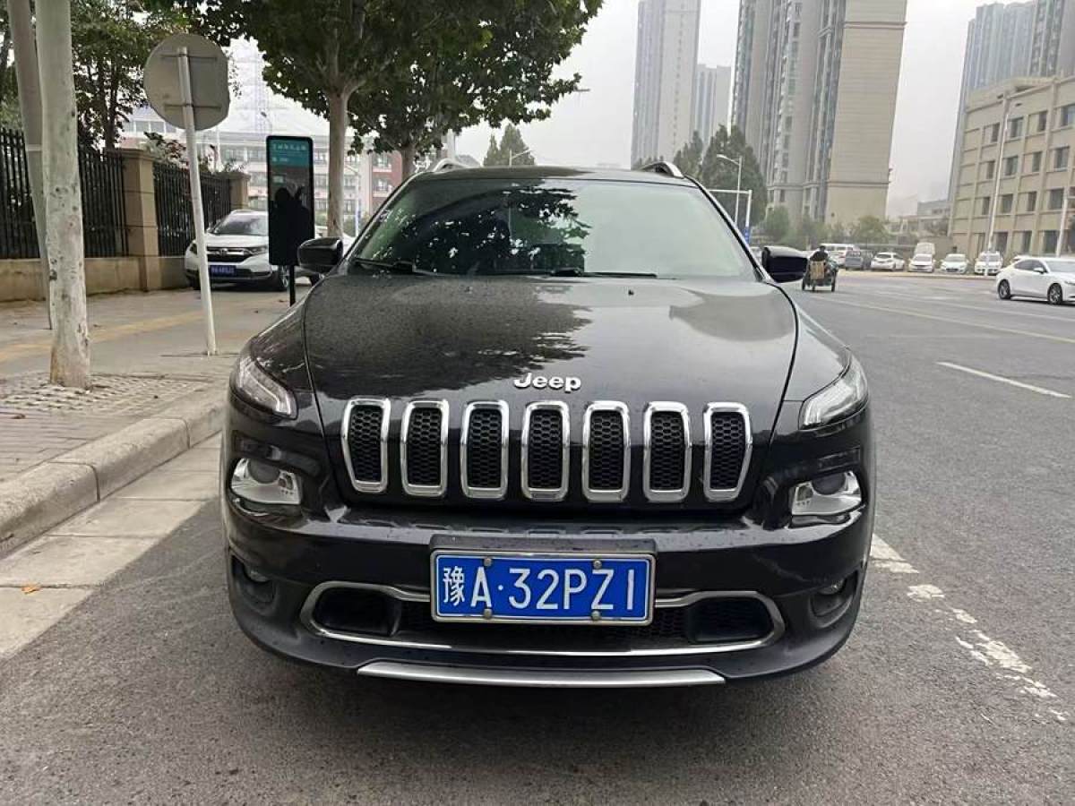 Jeep 自由光  2016款 2.4L 專業(yè)智能版圖片