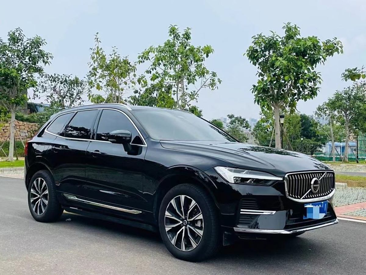 沃爾沃 XC60  2023款 B5 四驅(qū)智遠(yuǎn)豪華版圖片