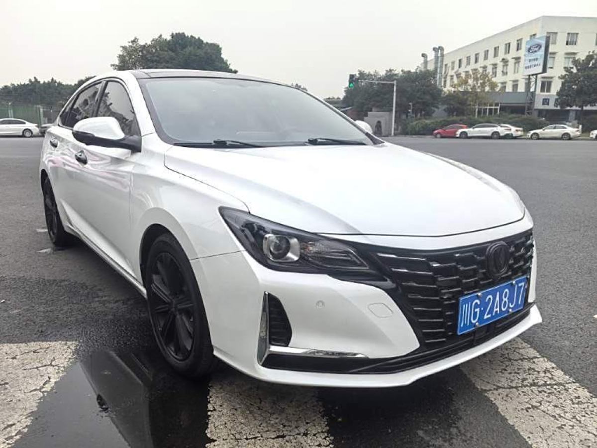 長(zhǎng)安 銳程CC  2022款 藍(lán)鯨版 1.5T DCT豪華型圖片