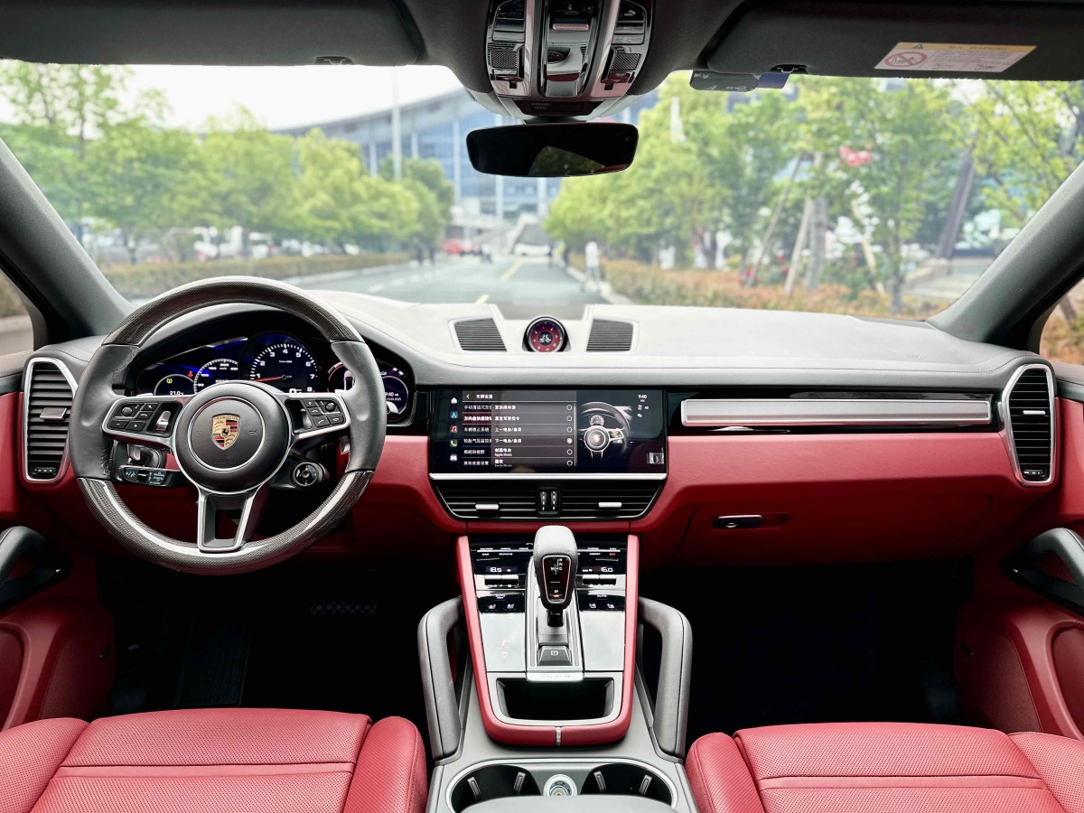 保時(shí)捷 Cayenne  2023款 Cayenne Coupé 3.0T 鉑金版圖片