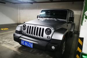 牧马人 Jeep 3.0L Sahara 四门版