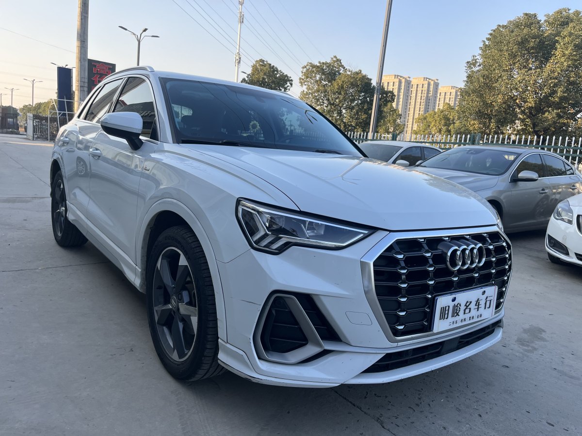 奧迪 奧迪Q3  2024款 35 TFSI 時(shí)尚動(dòng)感型圖片