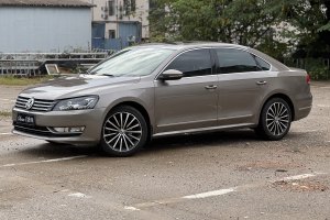 帕萨特 大众 1.8TSI DSG御尊导航版