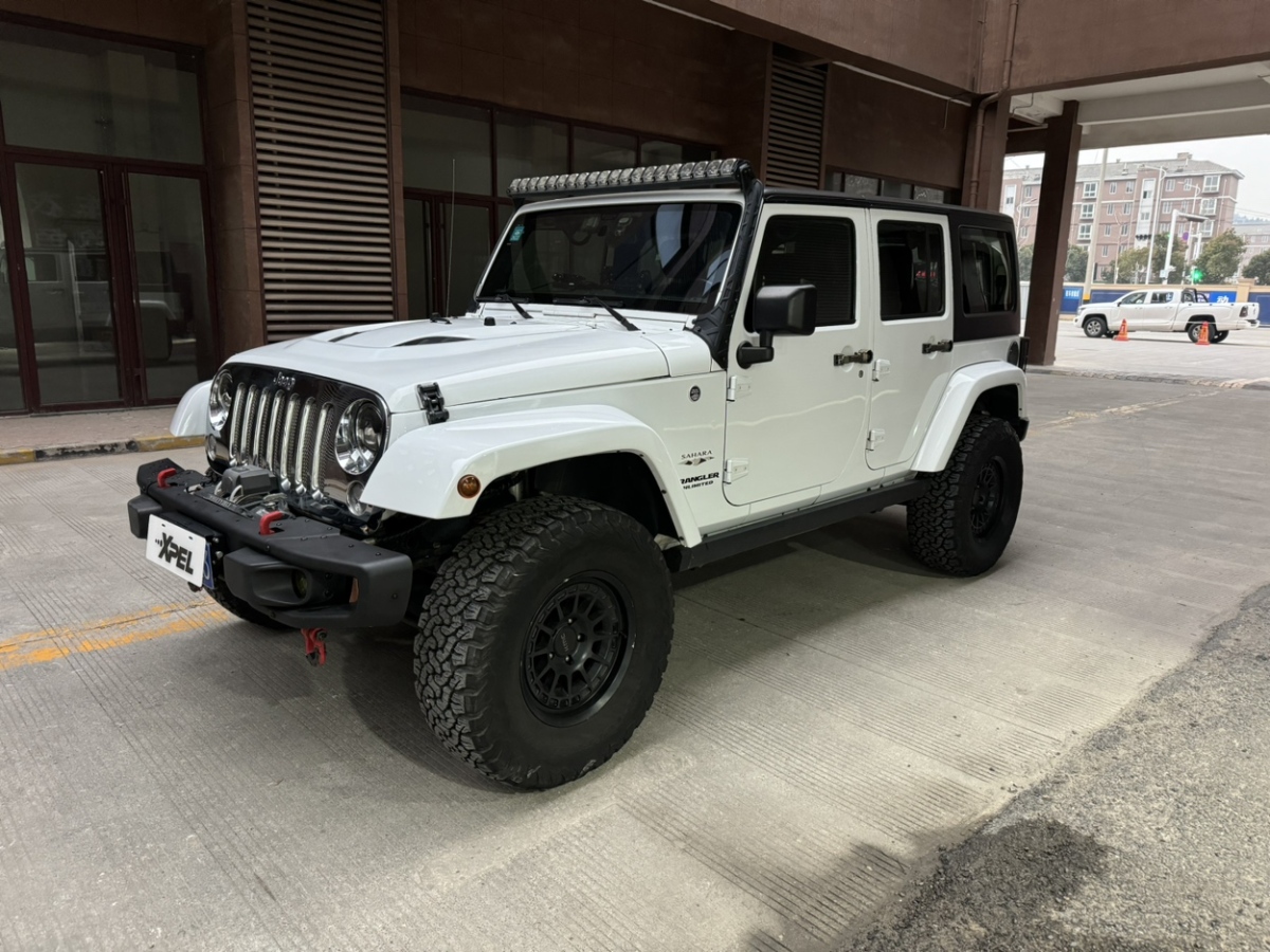 Jeep 牧馬人  2017款 3.0L Sahara 四門舒享版圖片