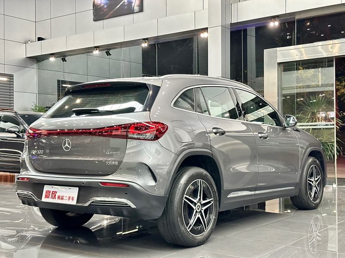 奔馳 奔馳EQA  2022款 EQA 300 4MATIC 首發(fā)特別版圖片