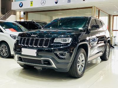 2017年2月 Jeep 大切諾基(進口) 3.0L 精英導(dǎo)航版圖片